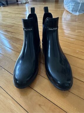 Nautica Black Gloss Chelsea Rain Ankle Boots